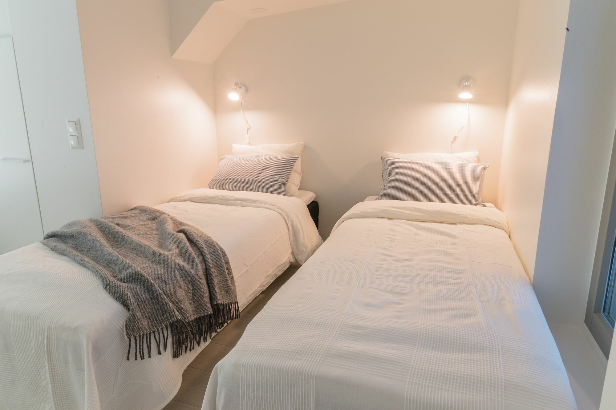 Ssa Spot Modern 3-Room Apt Id 5001B27 Vanda Eksteriør bilde